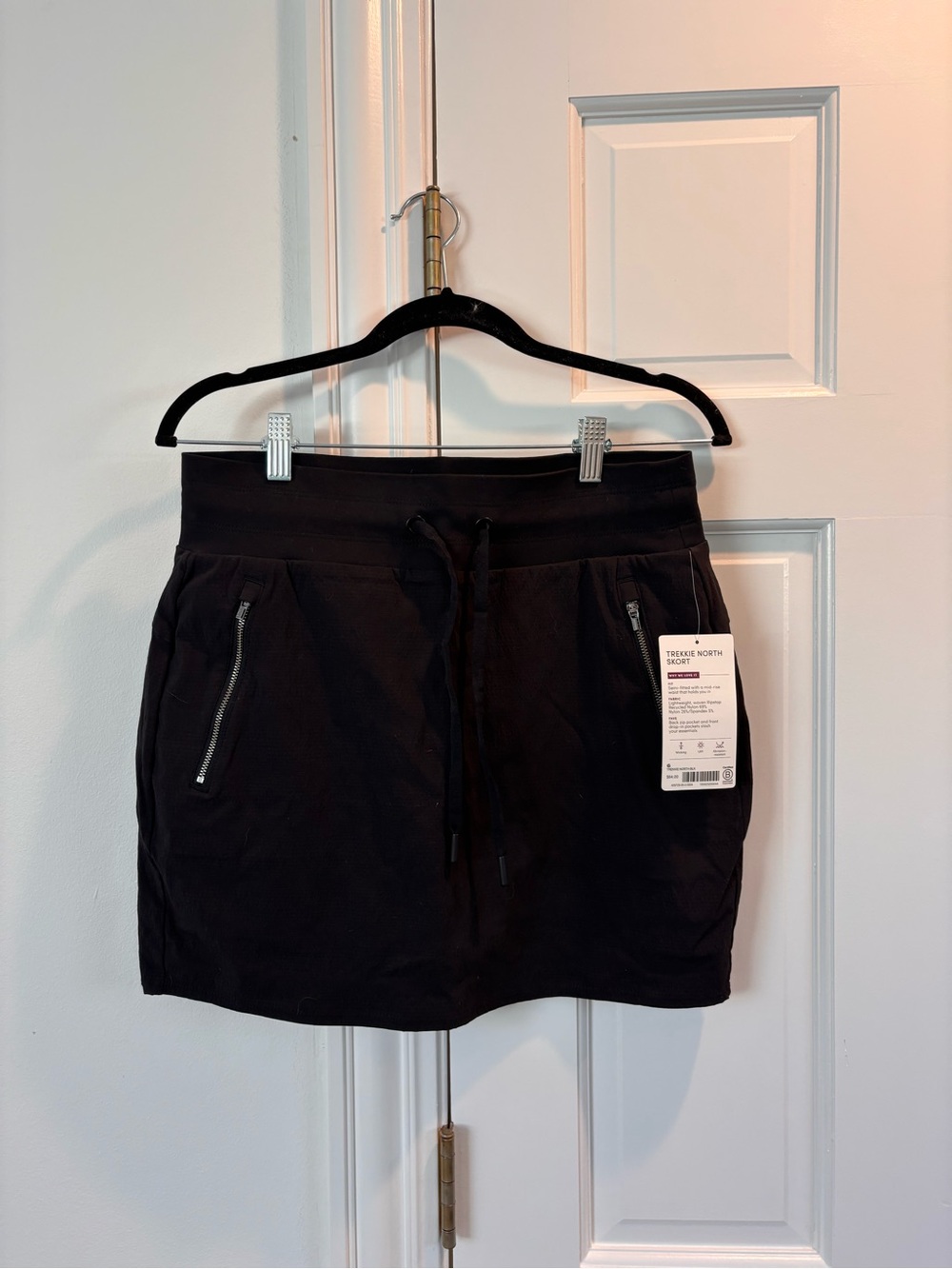 Athleta Black Athletic Shorts Skort with Zipper Pockets